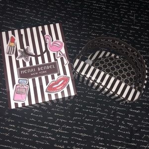 Henri Bendel trio
